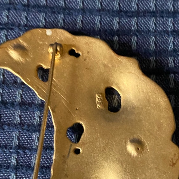 Crescent 🌙 Moon Enameled with “bling” Pin - Picture 2 of 4